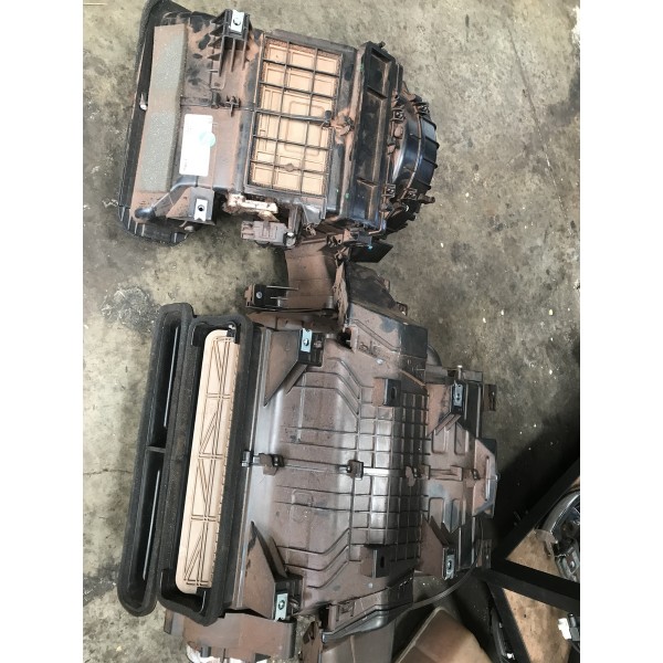 Caixa Do Ar Condicionado S10 2.8 2019 Original Usado