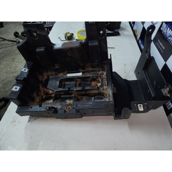 Suporte Bateria Dodge Ram 6.7 2500 2022 L.e