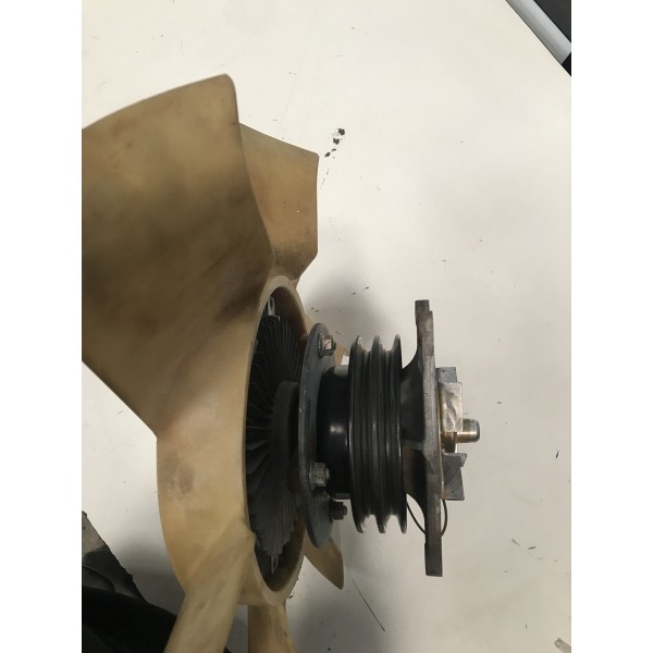 Hélice Da Ventuinha Pulia  Viscosa  Da Triton 2015 Completo