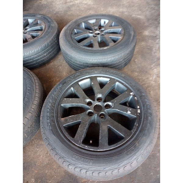 Jogo De Roda Da Tr4 225/65r17 Original Semi-nova