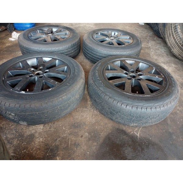 Jogo De Roda Da Tr4 225/65r17 Original Semi-nova