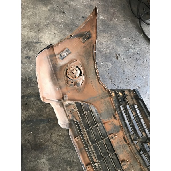 Pára-choque Dianteiro Completo Da L200 Triton Com Detalhes