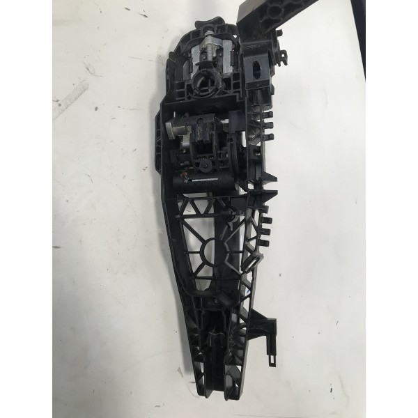 Maçaneta Dianteira Direita Da Fiat Toro 17/20 Usado