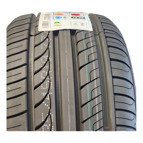 Pneus 235 45 19 Novo