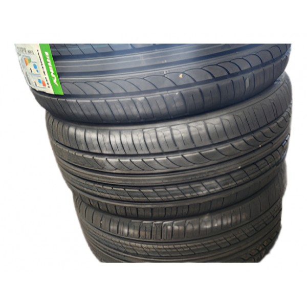 Pneus 235 45 19 Novo