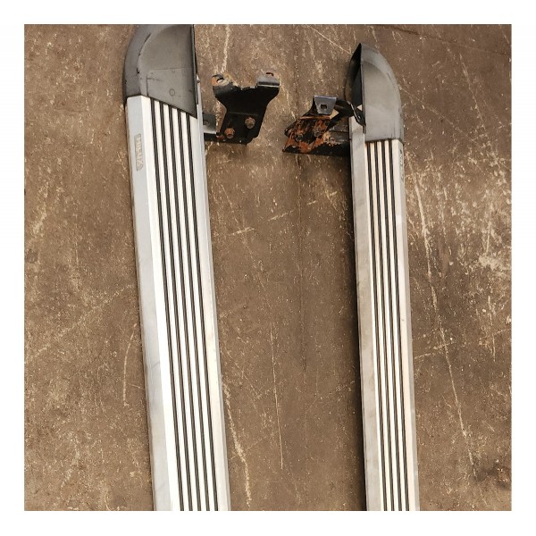 Estribo Toyota Hilux 2011 Original Usado.