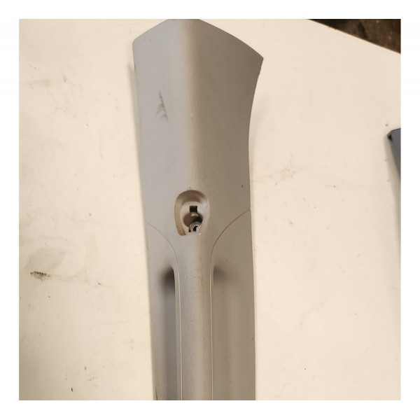 Acabamento Coluna Direita Fiat Toro L.e 2018