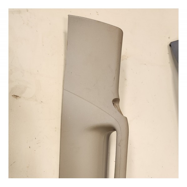 Acabamento Coluna Direita Fiat Toro L.d 2018