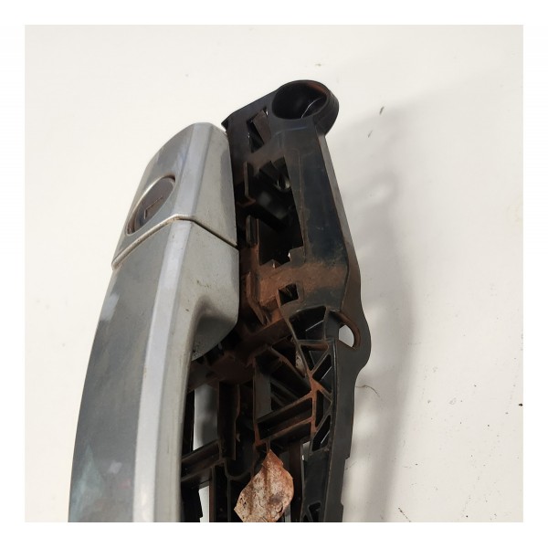 Maçaneta Externa Dianteira Esquerda Tracker Original Usado