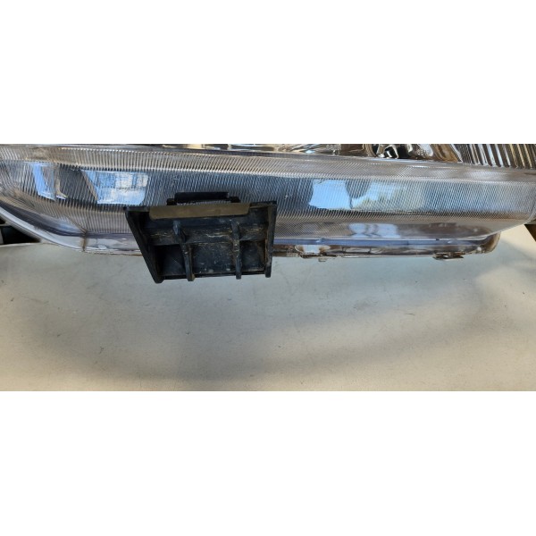 Farol Dianteiro Direito Toyota Sw4 2013 Original Usado