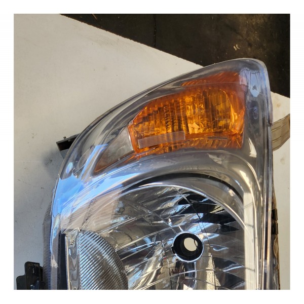 Farol Dianteiro Direito Toyota Sw4 2013 Original Usado