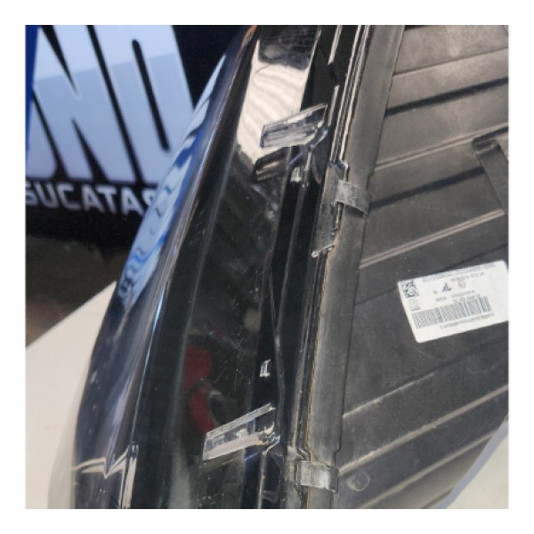 Farol Fiat Toro 2018 Lado Direito  Original Usado.