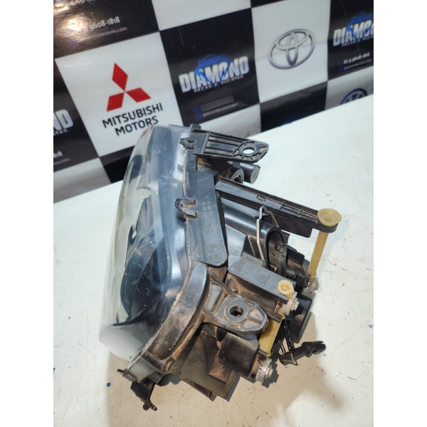 Farol Amarok L.e Original Usado Recuperado 2019