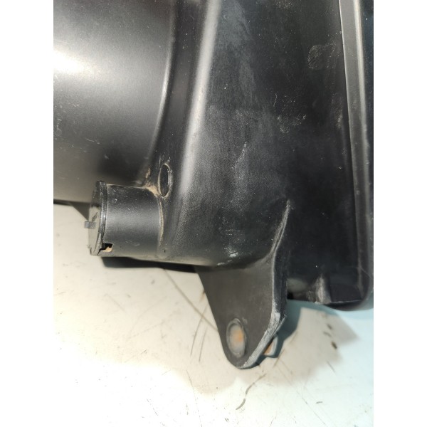 Farol Amarok L.e Original Usado Recuperado 2019