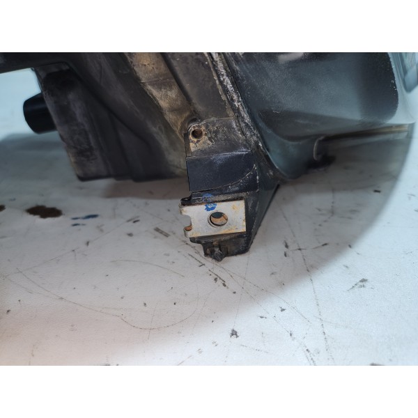 Farol L.d Amarok 2019 Original Usado Recuperado