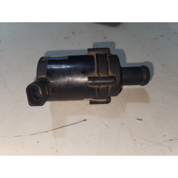 Bomba De Água Auxiliar Amarok 2.0 2017 Original Usado