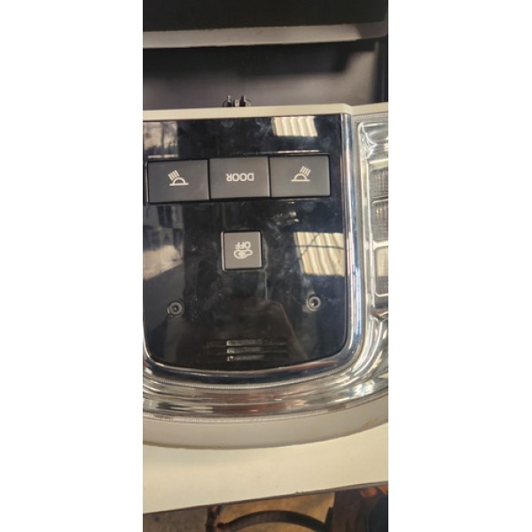 Luz De Teto Toyota Sw4 2020 Original Usado