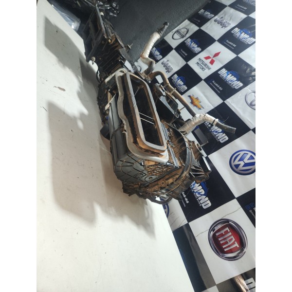 Caixa Do Ar Condicionado Dodge Ram 2500 2022 Original Usado