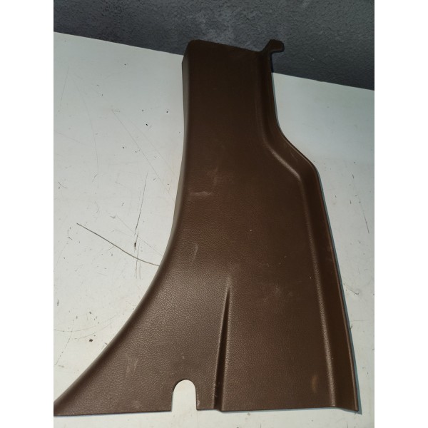 Acabamento Coluna Traseira Direita Dodge Ram 2500 2022