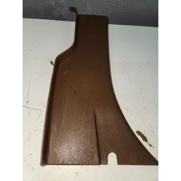 Acabamento Coluna Traseira Esquerda Dodge Ram 2500 2022