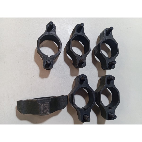 Suporte Dos Bicos Dodge Ram. 2500a3500 2023 Original.