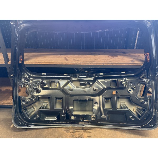 Tampa Traseira Trailblazer 2013/2022 Original Preto