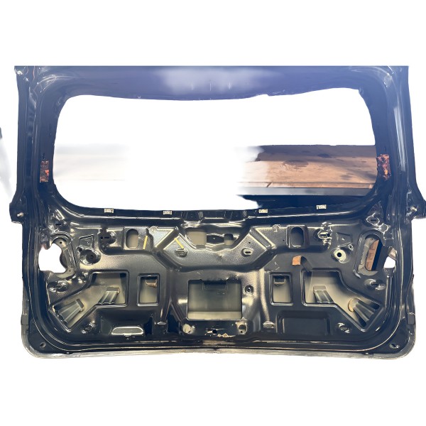 Tampa Traseira Trailblazer 2013/2022 Original Preto