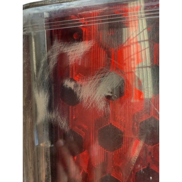 Lanterna Tampa Traseira Esquerda Trailblazer 2013-2021