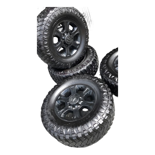 Jogos De Rodas Com Pneu Da Dodge Ram 2500 2022 35x12.50r18