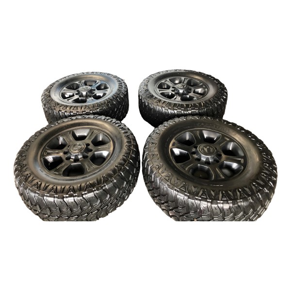 Jogos De Rodas Com Pneu Da Dodge Ram 2500 2022 35x12.50r18