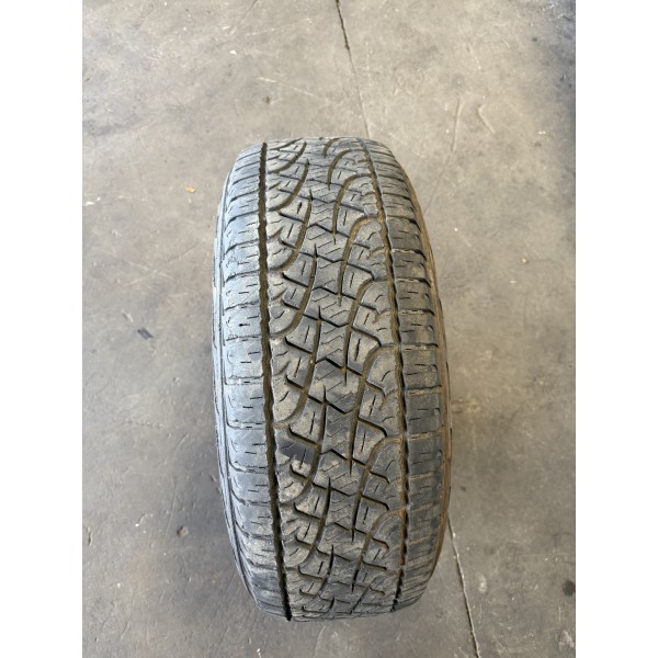 Pneu Pirelli 265/65/17