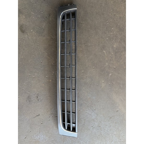 Grade Parachoque Amarok 2013 2014 2015 2016 Friso Cromado