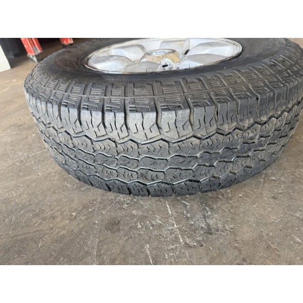 Roda Com Pneu Toyota Hilux 2015 Original