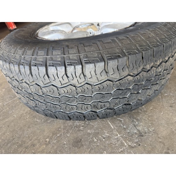 Roda Com Pneu Toyota Hilux 2015 Original