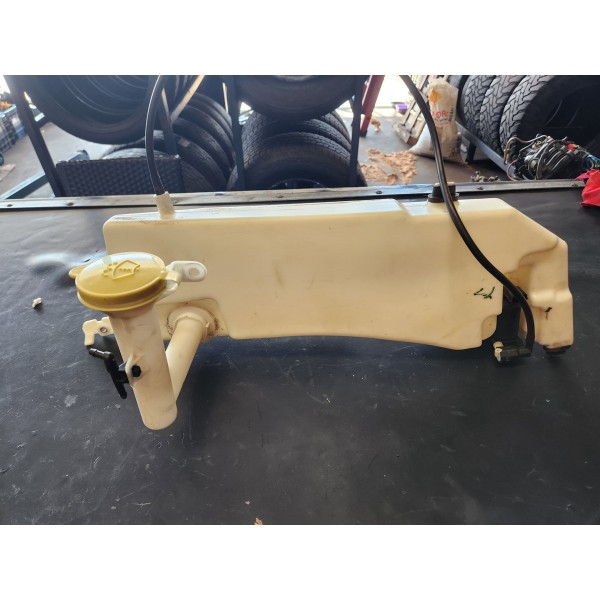 Reservatorio De Agua Parabrisa S10 2014