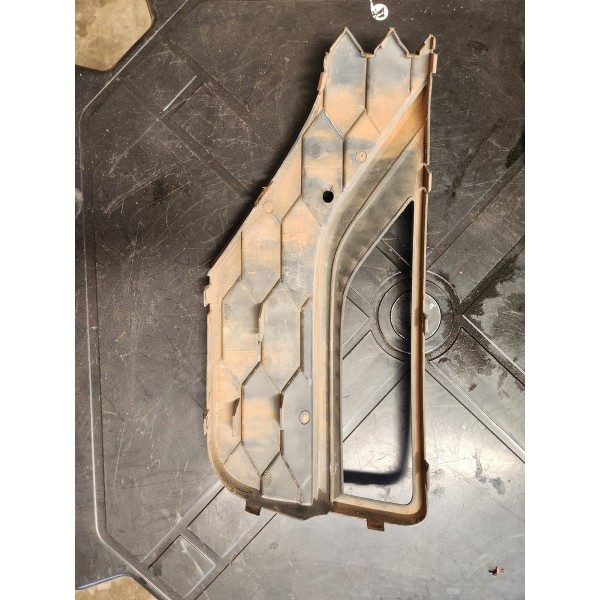 Moldura Farol De Milha Direito Amarok V6 2017/2020 2h6807490 Direito