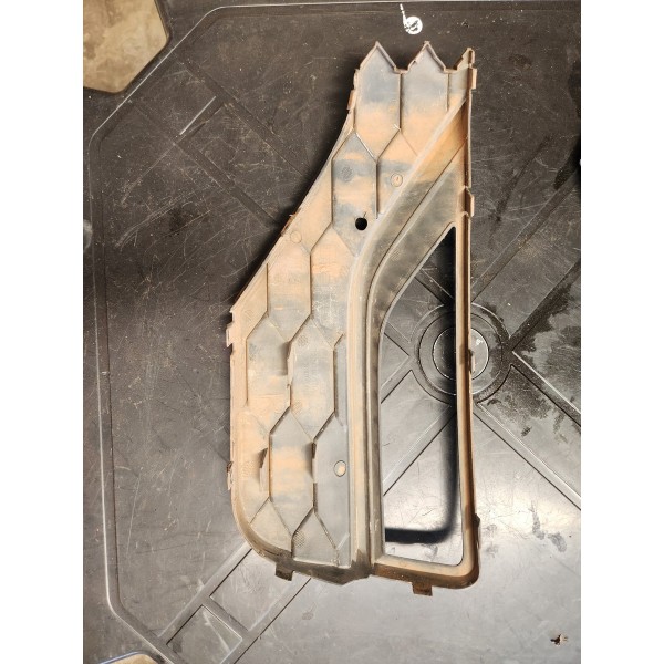 Moldura Farol De Milha Direito Amarok V6 2017/2020 2h6807490 Direito