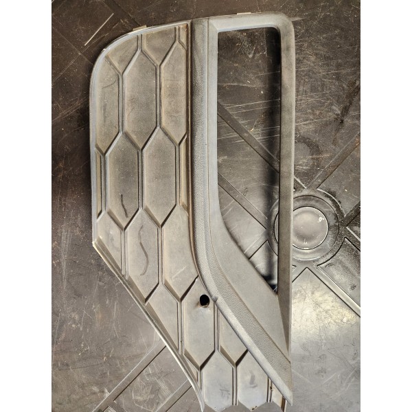 Moldura Farol De Milha Direito Amarok V6 2017/2020 2h6807490 Direito