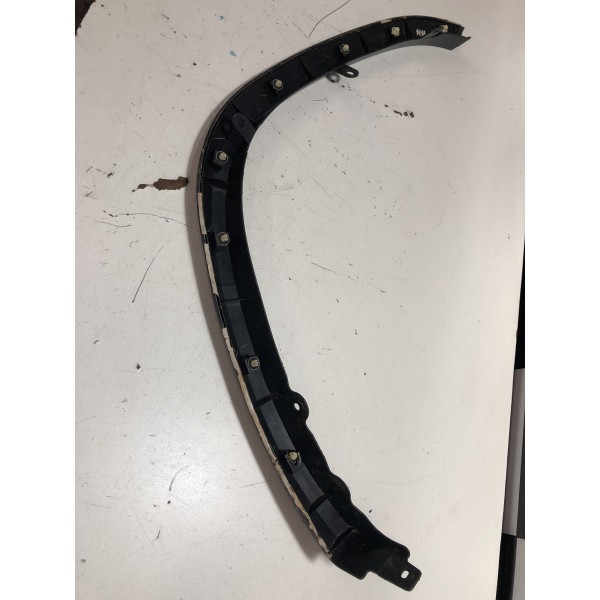 Aplique Paralama Diant Esq Hilux Sw4 2018/2020 Original