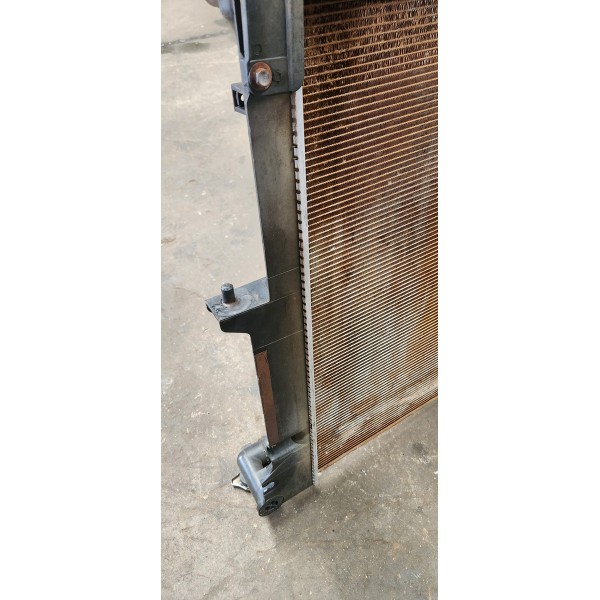 Radiador L200 Triton 3.2 2015 Original Usado