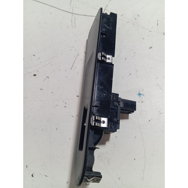 Moldura Comando Vidro Dianteiro Direito Amarok 2016a2022