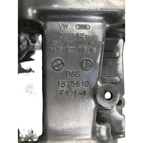 Tampa Direita Cabeçote Vw Amarok 3.0 V6 2020