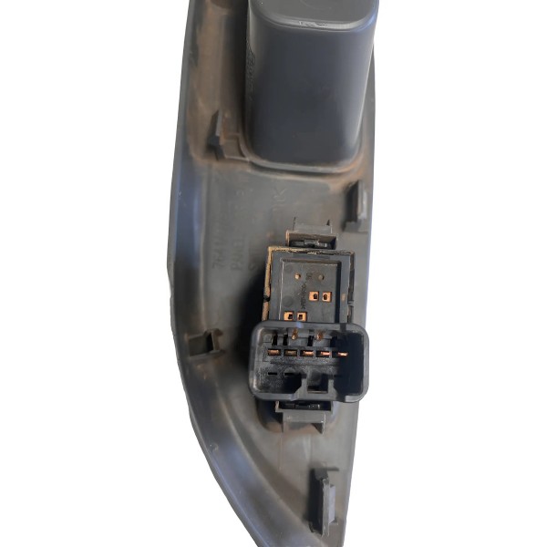 Botão Vidro Traseiro Direito Triton 2016 7641a074zz