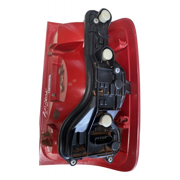 Lanterna Traseira Esquerda Amarok C/detalhe 2017 Esquerdo/motorista