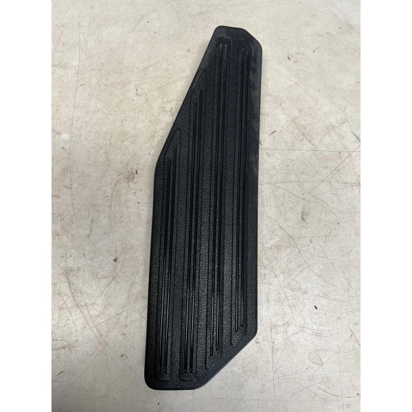 Soleira Porta Traseira Esquerda Vw Amarok 2010 2020 Preto Preto