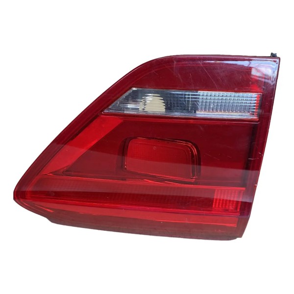 Lanterna Tampa Traseira Esquerda Volkswagen Fox 2015 Esquerdo/motorista Vermelho