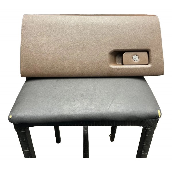 Porta Luvas Dodge Ram 2021/23 (marrom) Original