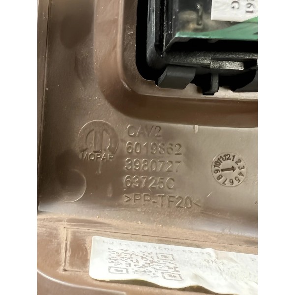 Tomada 110v Com Acabamento Caçamba Dodge Ram 2500 3500 2021 Marrom