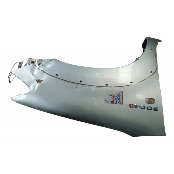 Para-lama Direito Hilux Sw4 3.0 2008/2015 Prata Detalhe