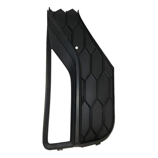 Moldura Farol De Milha Amrok V6 2019 L.d Original Usado.